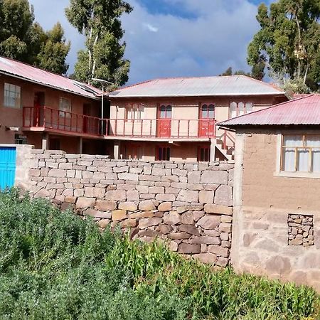 Taquile Hospedaje Mario Huillanopampa Bagian luar foto