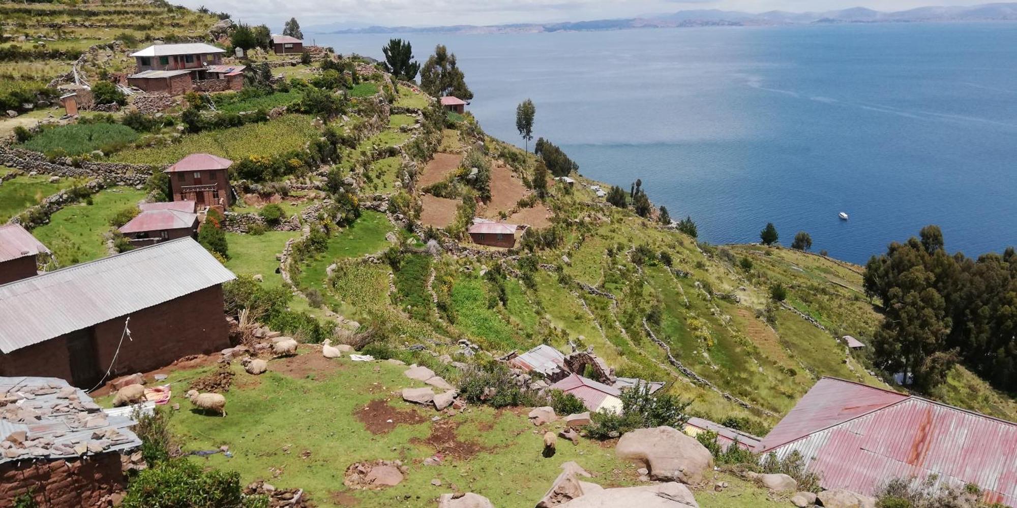 Taquile Hospedaje Mario Huillanopampa Bagian luar foto