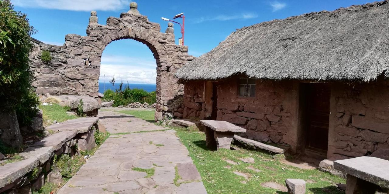 Taquile Hospedaje Mario Huillanopampa Bagian luar foto