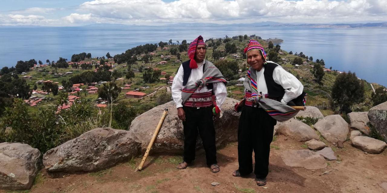 Taquile Hospedaje Mario Huillanopampa Bagian luar foto