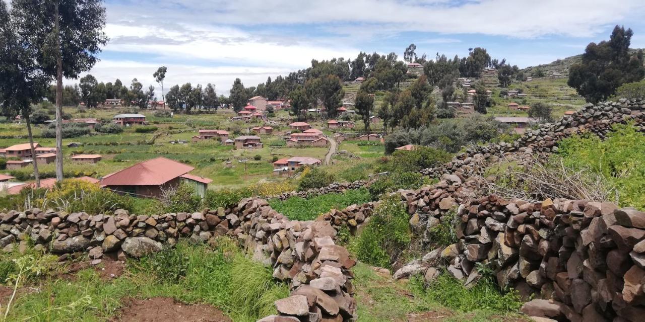 Taquile Hospedaje Mario Huillanopampa Bagian luar foto