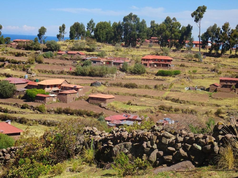 Taquile Hospedaje Mario Huillanopampa Bagian luar foto