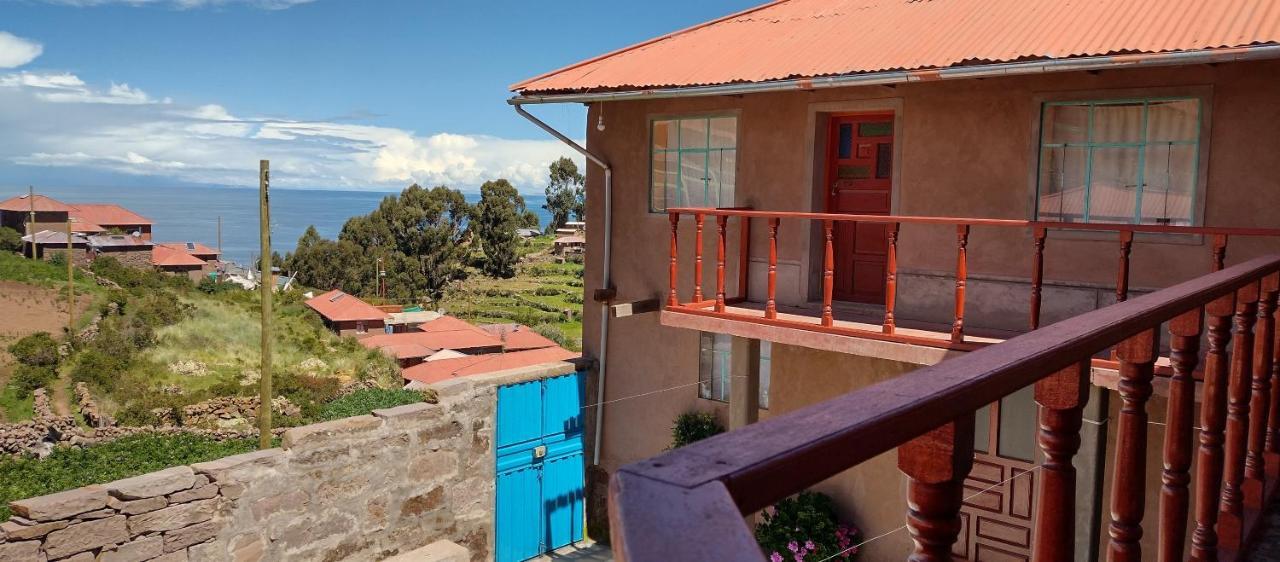 Taquile Hospedaje Mario Huillanopampa Bagian luar foto