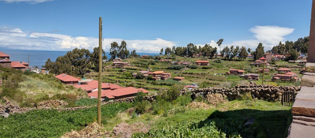 Taquile Hospedaje Mario Huillanopampa Bagian luar foto