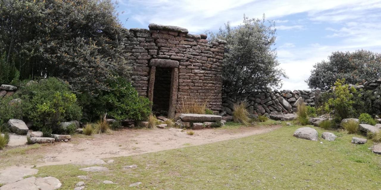 Taquile Hospedaje Mario Huillanopampa Bagian luar foto