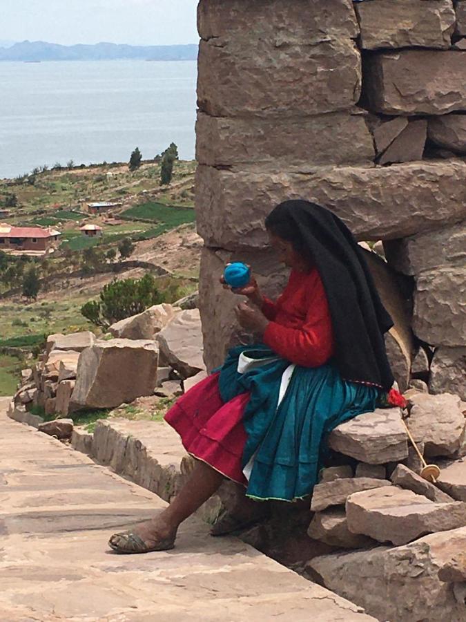 Taquile Hospedaje Mario Huillanopampa Bagian luar foto