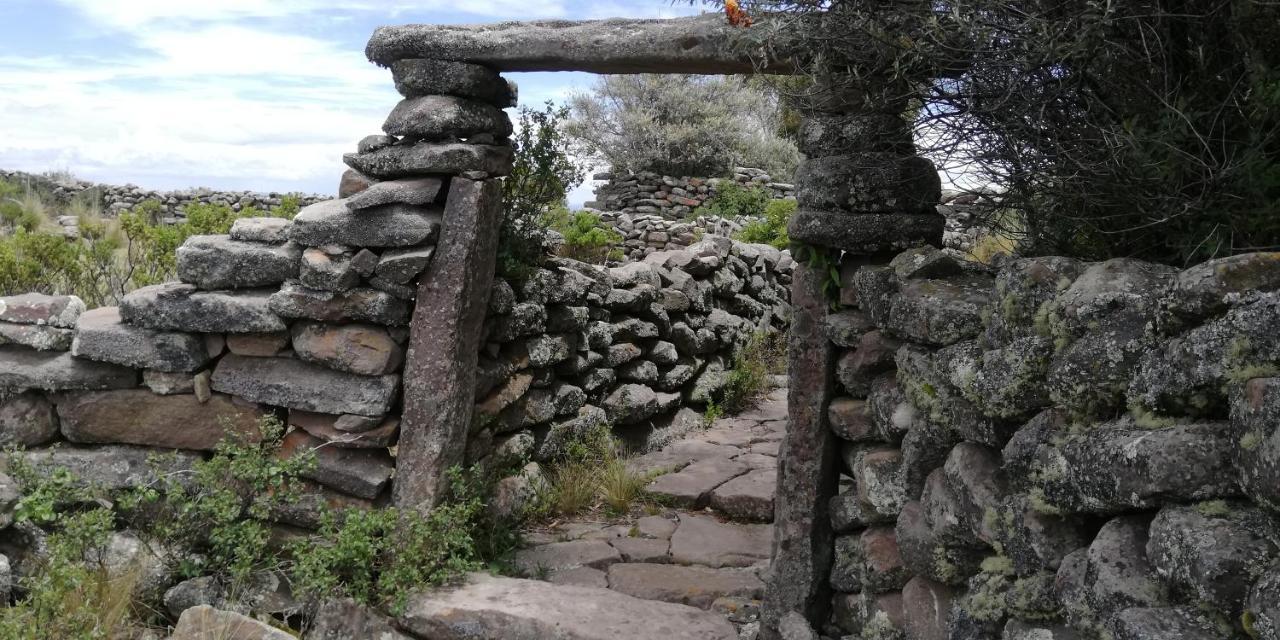 Taquile Hospedaje Mario Huillanopampa Bagian luar foto